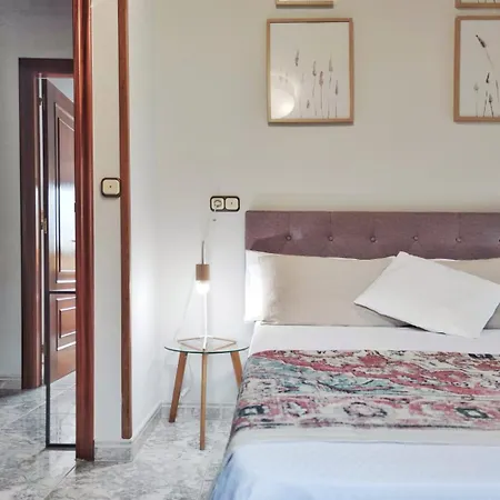 Playa De Raxo, Al Lado De Sanxenxo